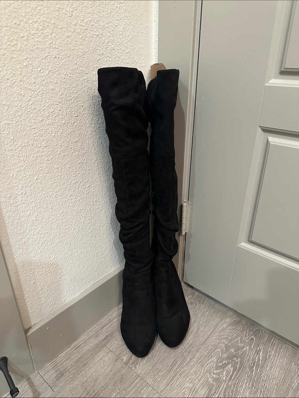Over-the-Knee Black Women's Boots - Classic Suede Look
